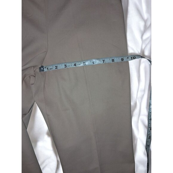 Alfred Dunner Tan Classic Fit Size 6P Capri Pant - Picture 10 of 11